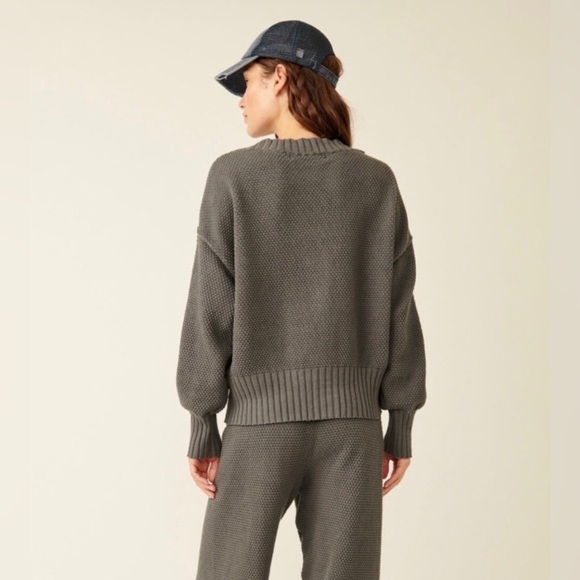 Free People Beach Hailee Cardi• dark grey• medium - Picture 4 of 16